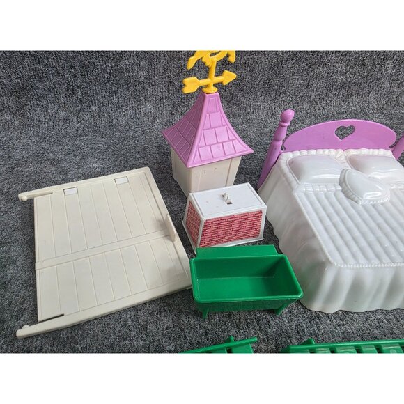 Vintage 1980s My Little Pony Toy Stable Accessories Bed Fence Ribbons Trophies - Picture 7 of 12